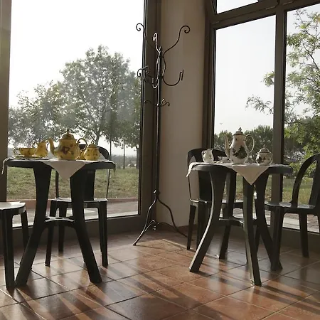 Alojamento de Acomodação e Pequeno-almoço Magic Dozza